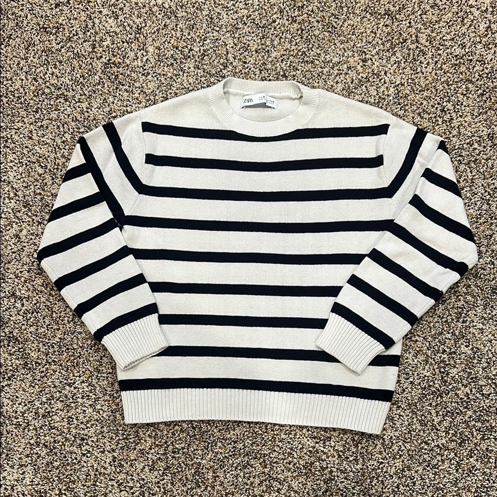 Zara Black and White Crewneck Sweater Striped